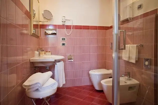 Standard Üç Kişilik Oda