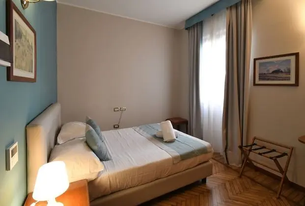 Basic Tek Büyük Yataklı Oda