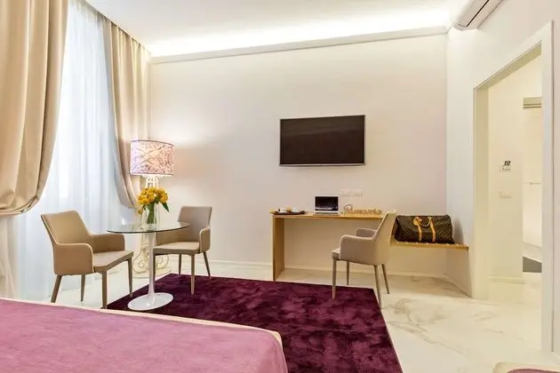 Deluxe Üç Kişilik Oda (GuestHouse)