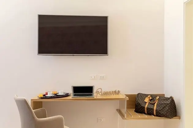 Deluxe Üç Kişilik Oda (GuestHouse)