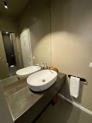 Dört Kişilik Oda, Özel Banyo