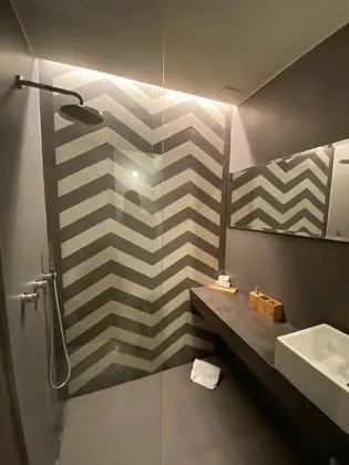 Üç Kişilik Oda, Özel Banyo