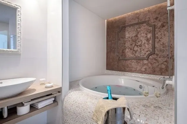 Junior Süit, Balkon, Deniz Manzaralı