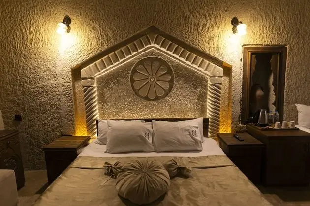 Romantic Tek Büyük Yataklı Oda