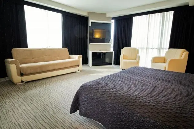 Standart Oda, Şehir Manzaralı