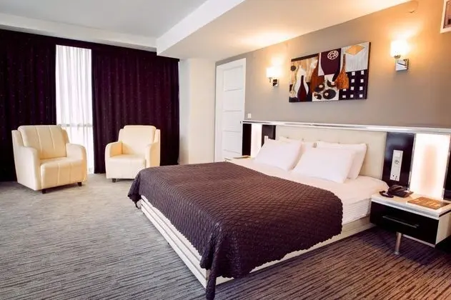 Standart Oda, Şehir Manzaralı