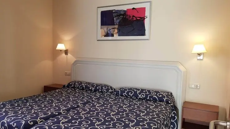 Classic 1 Bedroom Apartment (2 AD + 2 CH)