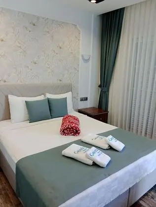 Çift Kişilik, Havuz veya Bahçe Manzaralı, Balkonlu