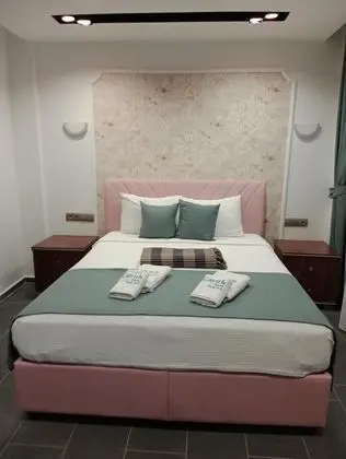 Jakuzili Deluxe Oda, Havuz Manzaralı, Jakuzili
