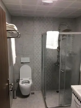Triple, Dağ Manzaralı, Balkonsuz