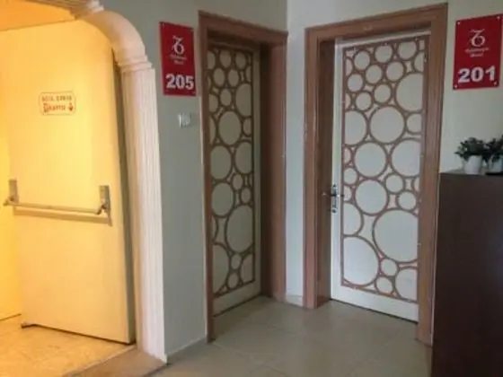 Aile Odası, Şehir Manzaralı