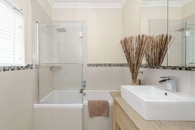 Three Bedroom Chalet with Patio