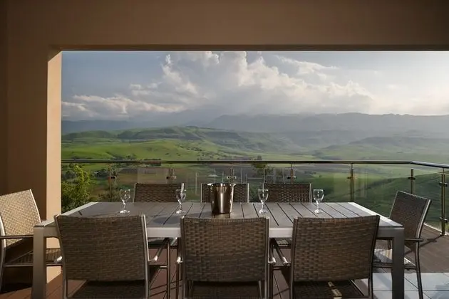 Three Bedroom Chalet with Patio