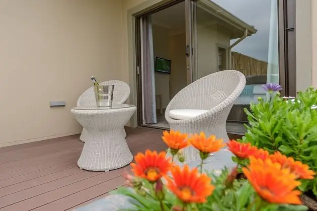 Two Bedroom Chalet with Splash Pool