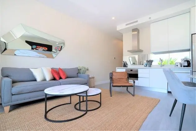 Luxury Apart Daire, 1 En Büyük (King) Boy Yatak ve Çekyat, Mutfak, Avlu Manzaralı