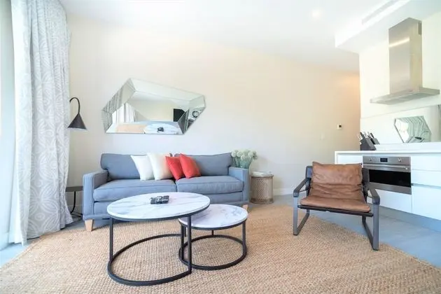 Luxury Apart Daire, 1 En Büyük (King) Boy Yatak ve Çekyat, Mutfak, Avlu Manzaralı