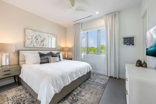 Luxury Villa, 3 Yatak Odası, Kişiye Özel Havuzlu, Kanal Manzaralı