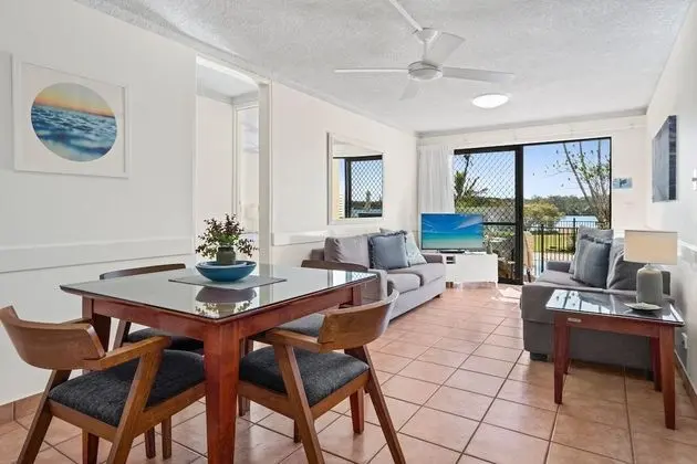 2 Bedrooms Riverview