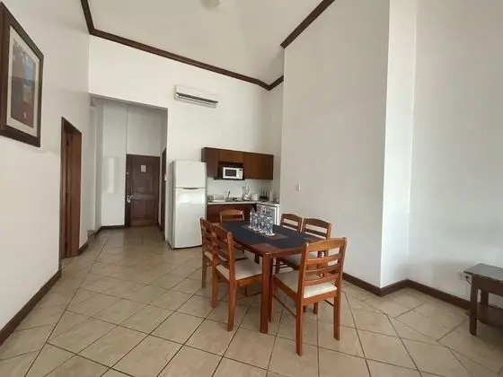 Luxury Suite, Kitchen, Beach View, 2nd Floor.