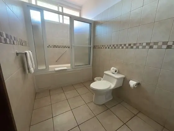 Luxury Suite, Kitchen, Beach View, 2nd Floor.