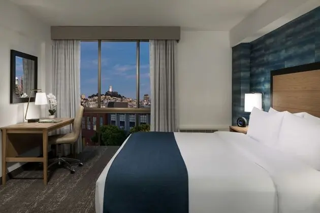 Oda, 1 En Büyük (King) Boy Yatak, Şehir Manzaralı