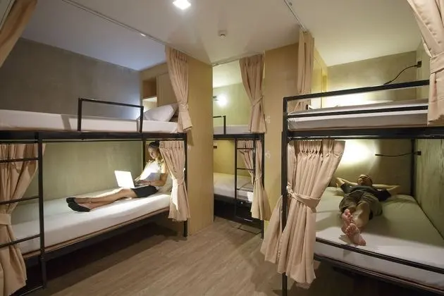 6 Bed Mixed Dorm