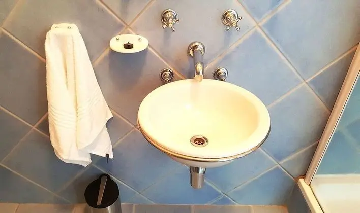 Standard Tek Büyük Yataklı Oda, 1 Çift Kişilik Yatak, Avlu Manzaralı, Dağ Yamacı