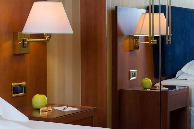 Classic Büyük Yataklı Tek Kişilik Oda