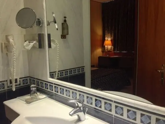 Classic Büyük Yataklı Tek Kişilik Oda