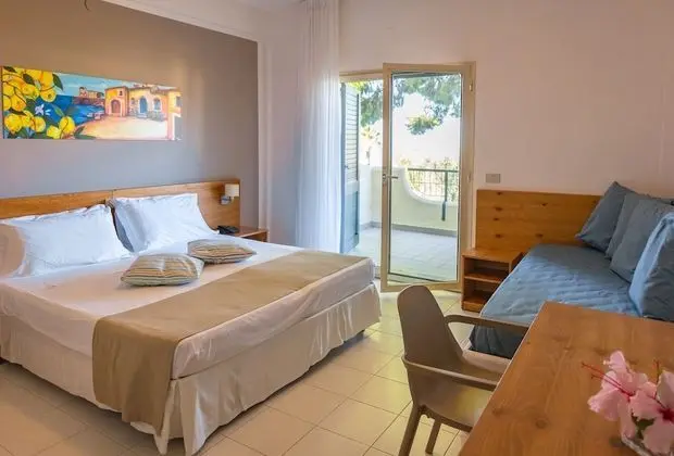 Comfort Dört Kişilik Oda, Park Manzaralı