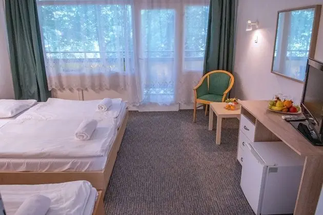 Üç Kişilik Oda, Balkon