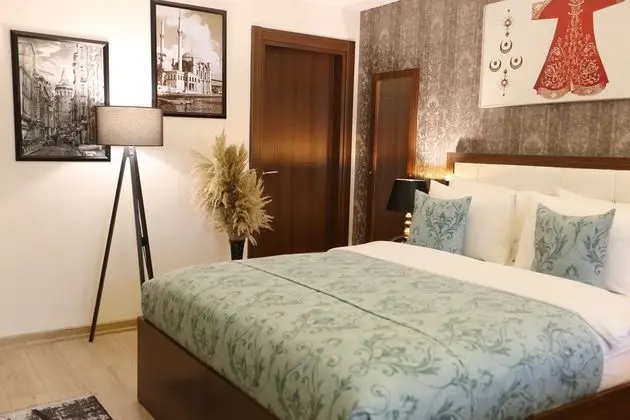 DOUBLE ROOM