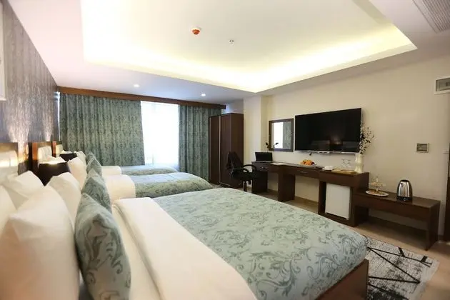 Tek Büyük veya İki Ayrı Yataklı Oda