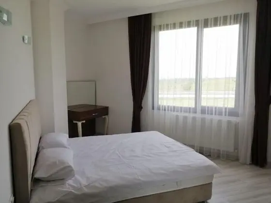https://images.odamax.com/img/1024x768/odamax/image/upload/Cebeci_Otel_RESTAURANT_202603091858469_add17f38_572f_4e93_8393_6e6aa65b748f.jpg