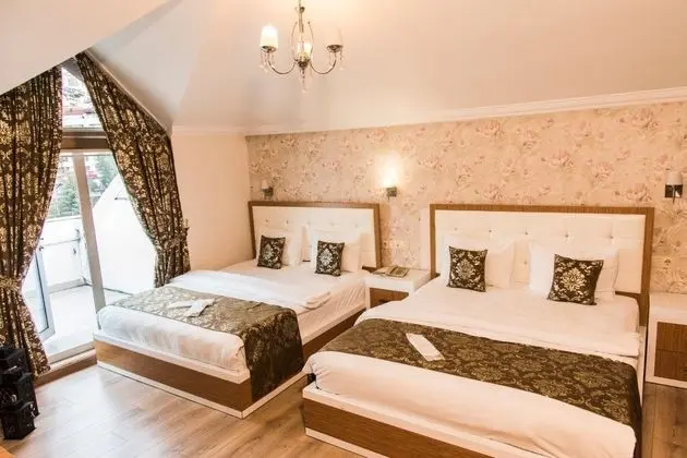 Standart Dört Kişilik Oda