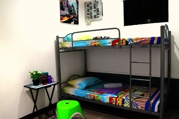 Family Oda, Ortak Banyo (Room for 6)