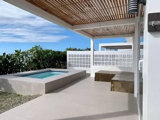Villa (Ocean)