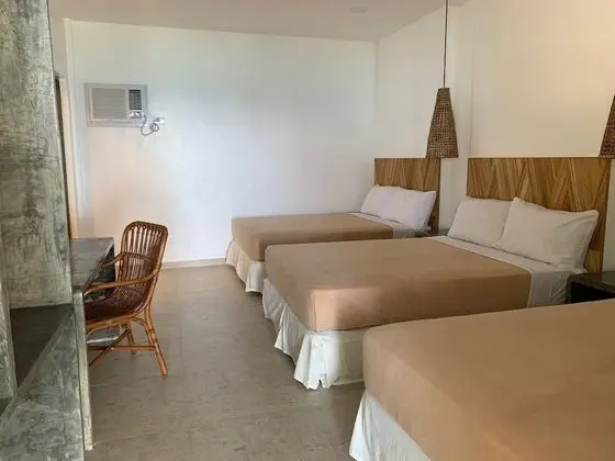 Üç Kişilik Oda, Deniz Manzaralı