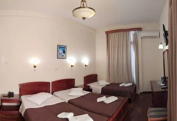 Üç Kişilik Oda