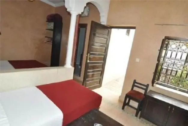 Üç Kişilik Oda, Ortak Banyo