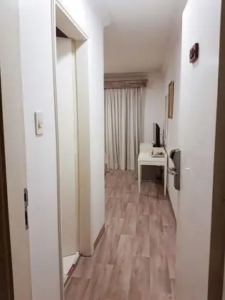 Üç Kişilik Oda