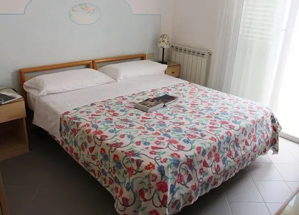 Comfort Tek Büyük veya İki Ayrı Yataklı Oda, Balkon