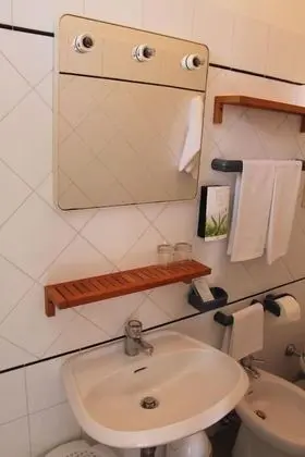 Comfort Tek Büyük veya İki Ayrı Yataklı Oda, Balkon