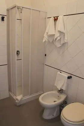 Economy Tek Büyük veya İki Ayrı Yataklı Oda
