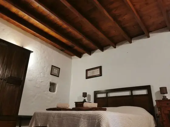 Dört Kişilik Oda, Ortak Banyo, Bahçeli (Graziosa)