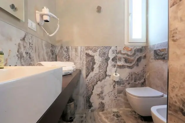 Premium Tek Büyük Yataklı Oda, Teras, Şehir Manzaralı