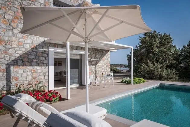 Luxury Villa, 1 Yatak Odası, Kişiye Özel Havuzlu, Plaj Kenarı (Ammos)