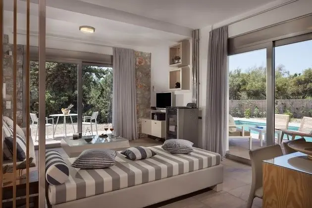 Luxury Villa, 1 Yatak Odası, Kişiye Özel Havuzlu, Plaj Kenarı (Ammos)