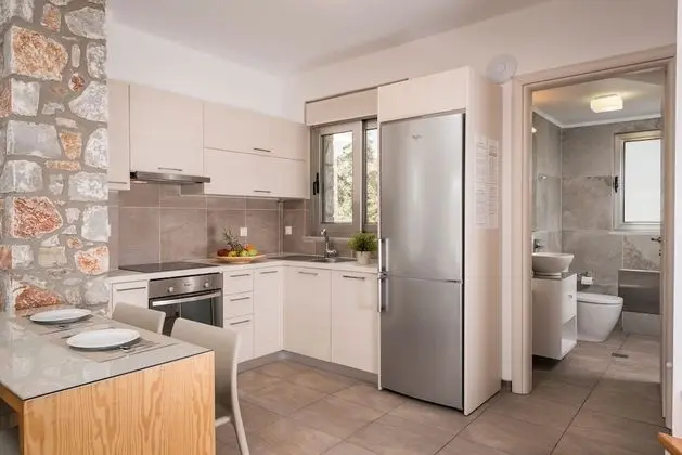 Luxury Villa, 1 Yatak Odası, Kişiye Özel Havuzlu, Plaj Kenarı (Kedros)