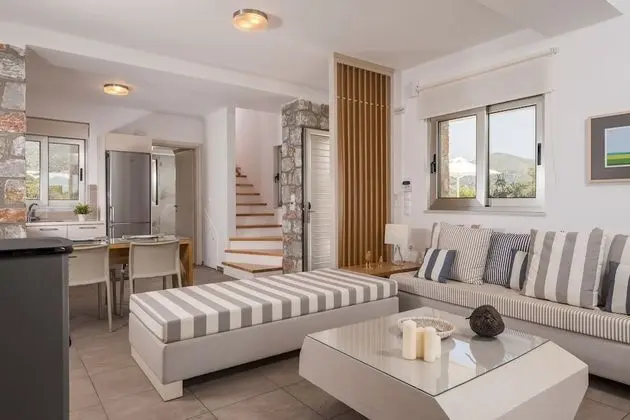 Luxury Villa, 1 Yatak Odası, Kişiye Özel Havuzlu, Plaj Kenarı (Kedros)